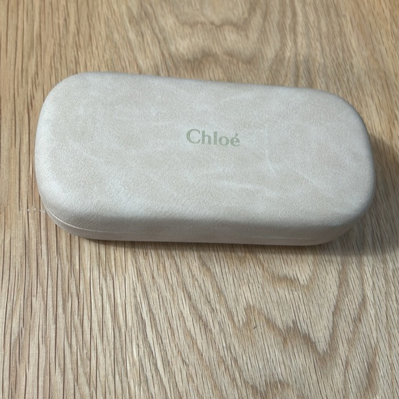 Chloe Glasses Case Vegan leather and metal Spring closure Gently worn - Picture 8 of 8